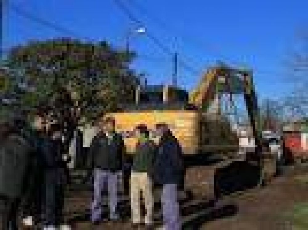 Jaime M�ndez supervis� nuevos pavimentos en Ciudad Santa Mar�a