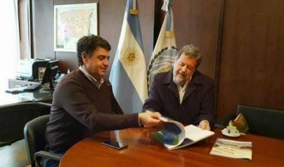 Elustondo junto a Salvador, Posse y Jorge Macri