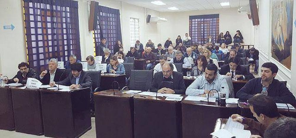La sesi�n est� convocada a las 11. El abogado Alejandro Gorrini, postulante del massismo, es el principal candidato.
