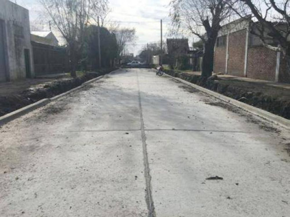 Molina supervis� obras de asfalto