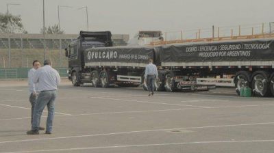 La provincia proyecta que los bitrenes debuten en la autopista