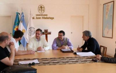REUNI�N REGIONAL: SANTORO RECIBI� A YEZA Y BARRERA
