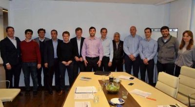 En pleno conflicto por los PROCREAR, Basavilbaso se reuni� con intendentes de Cambiemos