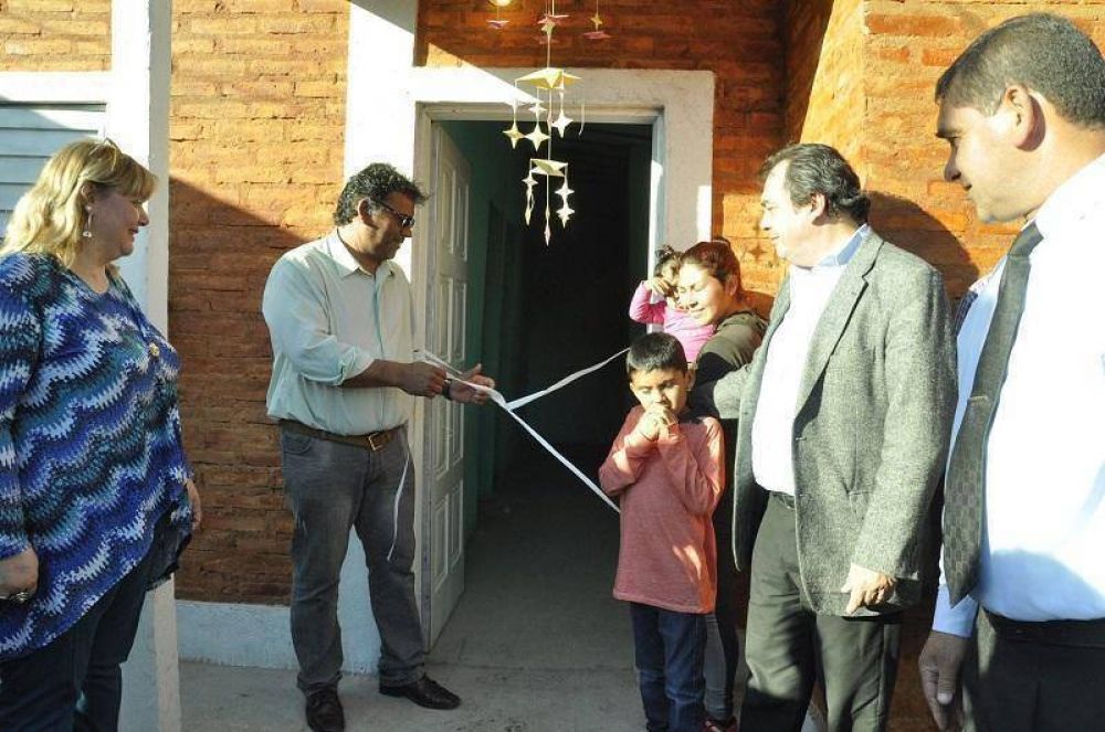 Las viviendas sociales contin�an beneficiando a familias del Departamento Banda