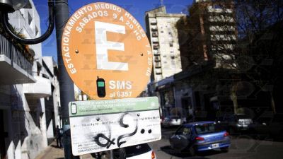 Estacionamiento medido: la caja que esquilma bolsillos platenses