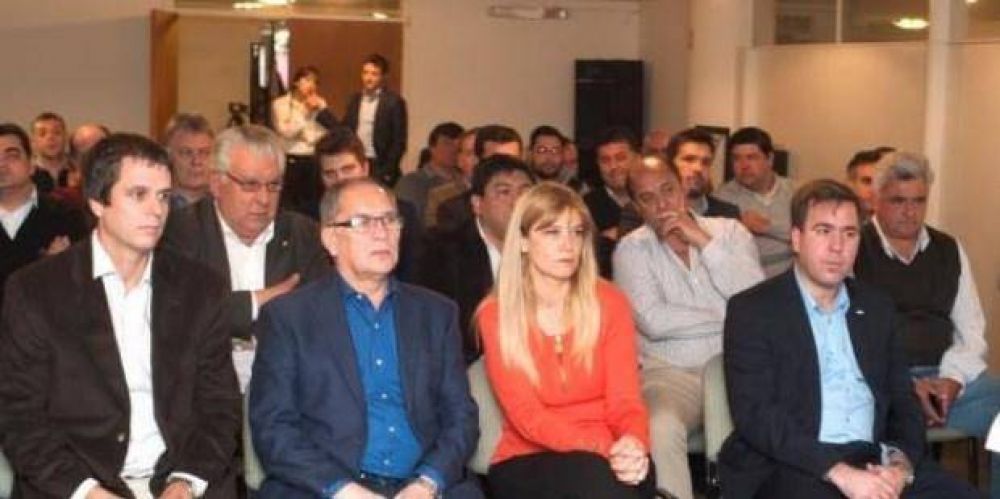 Intendentes de todo el pa�s se congregaron con miras a la nueva conducci�n de la FAM