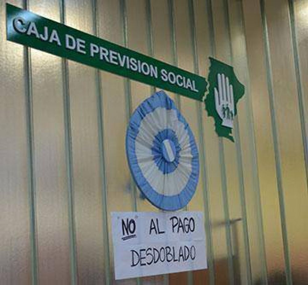 Estatales de distintos sectores reclamaron por la liquidaci�n