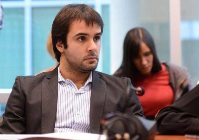 �Es una l�stima que no haya asistido el Gobernador de Mendoza para tratar el conflicto por el R�o Atuel�
