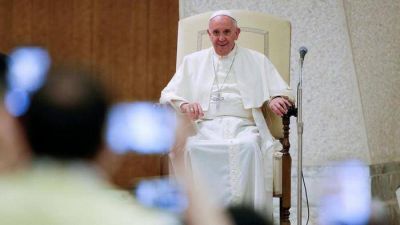 Francisco: �Dios nos cre� para estar de pie y nos repite: ��Lev�ntate!��