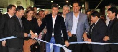 Inauguraciones y firmas de convenios en Pocito