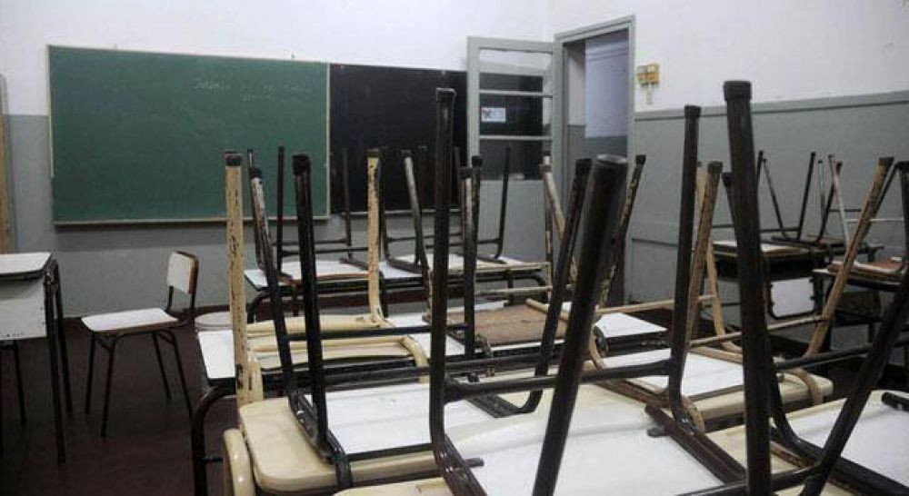Docentes se suman al paro de estatales, m�dicos y judiciales
