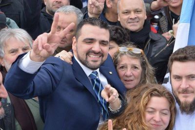 Vuoto disimul� la derrota festejando como una victoria