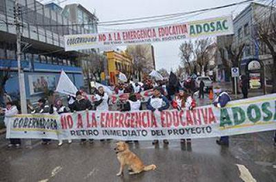 ADOSAC moviliz� para exigir al Gobierno que retire el proyecto