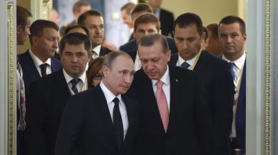 Turqu�a se acerca m�s a Rusia: le propuso realizar 