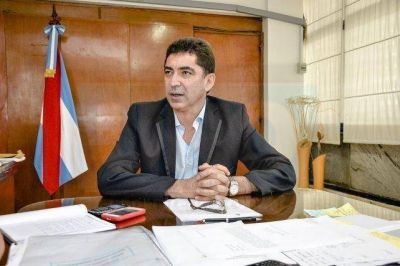 El Presidente del CGE dijo que no habr�a oferta a los docentes hasta tanto se reabra la paritaria nacional 