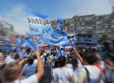 Agmer manifest� su rechazo a una resoluci�n del CGE que �aumenta el control disciplinario� hacia los docentes 