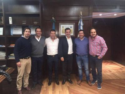 Ariel Sujarchuk y otros intendentes de la regi�n se reunieron con Cristian Ritondo