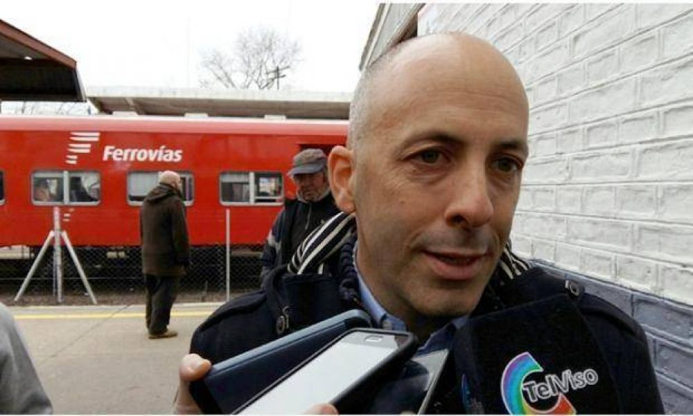 Ducot� tras el rechazo del Concejo a la ordenanza de desarrollo: �Perdi� el pueblo de Pilar�