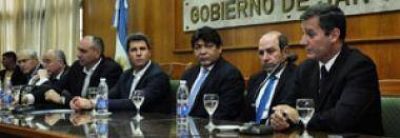 U�ac present� el proyecto del acueducto San Juan
