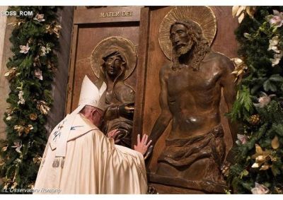 La ternura de Jes�s hacia una madre que llora es el coraz�n de la narraci�n y no el milagro, explica el Papa