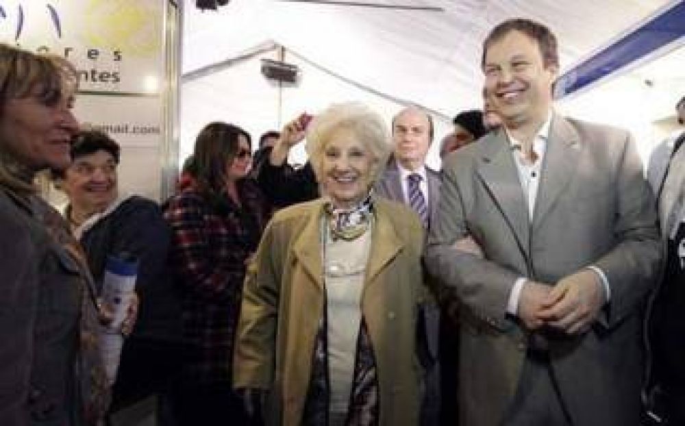 Estela de Carlotto y Cascallares inauguraron la primera Feria Federal del Libro en Brown