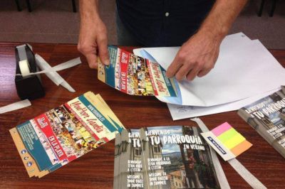 J�venes cat�licos europeos evangelizan en las playas de Gand�a