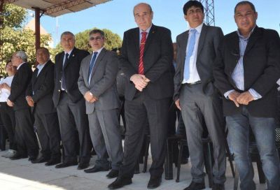 Diputado Rivarola resalt� la dignidad del trabajo