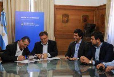 Tres convenios de mejoramientos del h�bitat con distritos de la provincia de Buenos Aires
