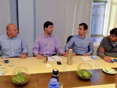 Petrecca se reuni� junto a intendentes con el titular de ANSeS