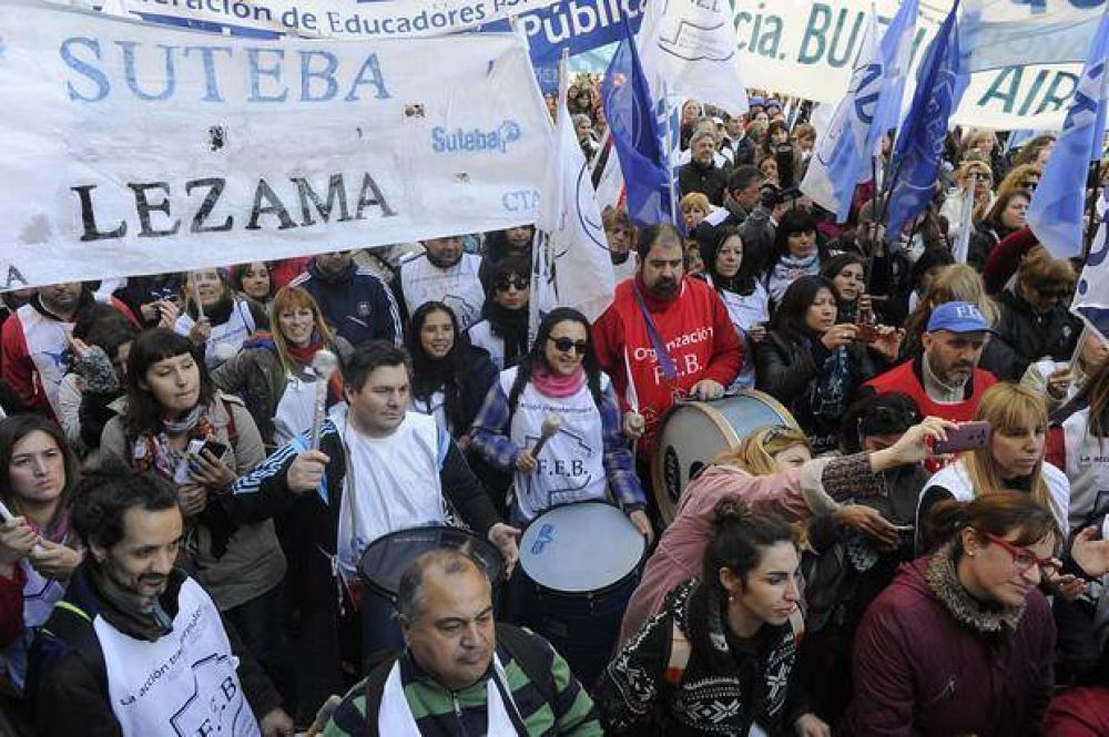 El gobierno de Vidal anunci� que descontar� el d�a a los docentes que paran