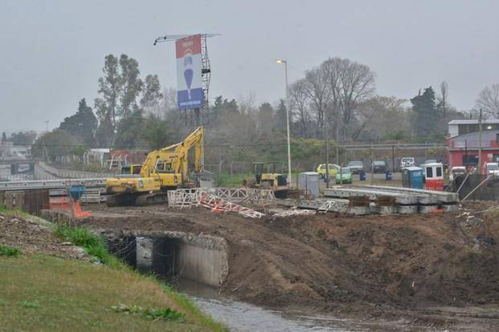 La Provincia invertir� unos 4.700 millones en obras para la Regi�n