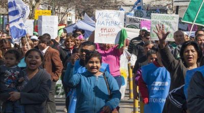 Marcha contra el tarifazo y los despidos
