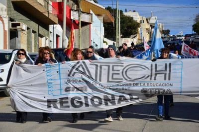 Banderazo como cierre de dos jornadas de lucha docente