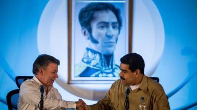 La regi�n y EE.UU. exigen el referendo �sin demoras�