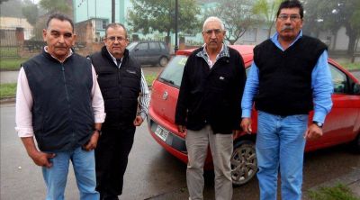 Taxistas piden otro aumento de cinco pesos