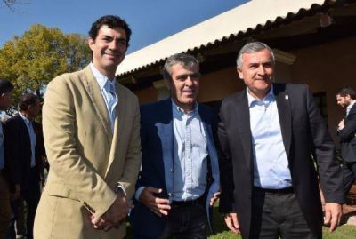 Juan Manuel Urtubey se mostr� con los radicales Gerardo Morales y Jos� Cano en Jujuy