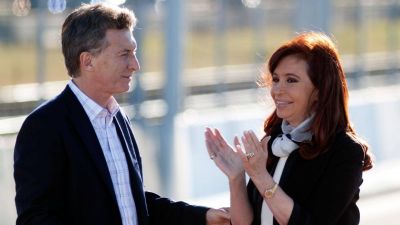 Mauricio Macri y Cristina Kirchner juegan a no cerrar la grieta