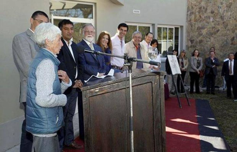 Juan Manuel Urtubey inaugur� la remodelaci�n y ampliaci�n de la Biblioteca Popular Tata Sarapura