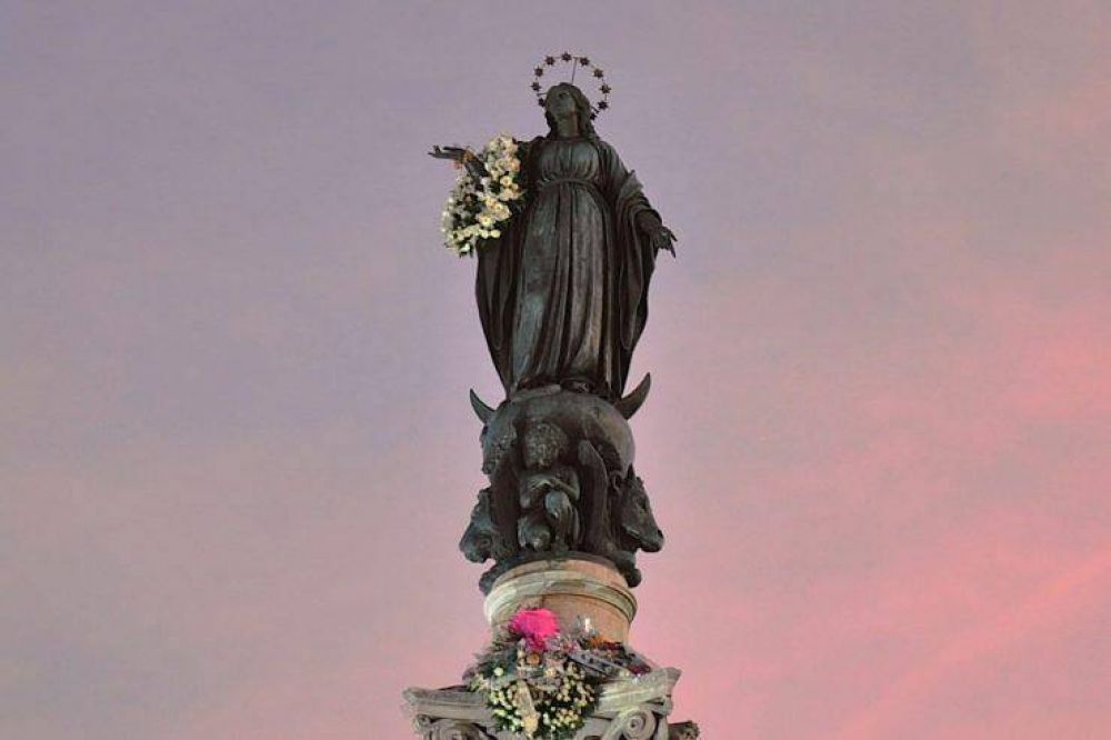 Francisco celebra la Asunci�n por segunda vez en el Vaticano