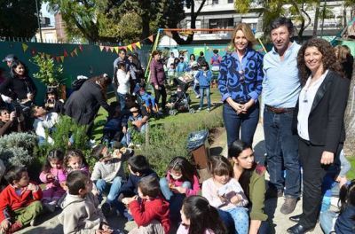 Karina Mazzocco y Gustavo Posse celebraron el D�a del Ni�o en el 