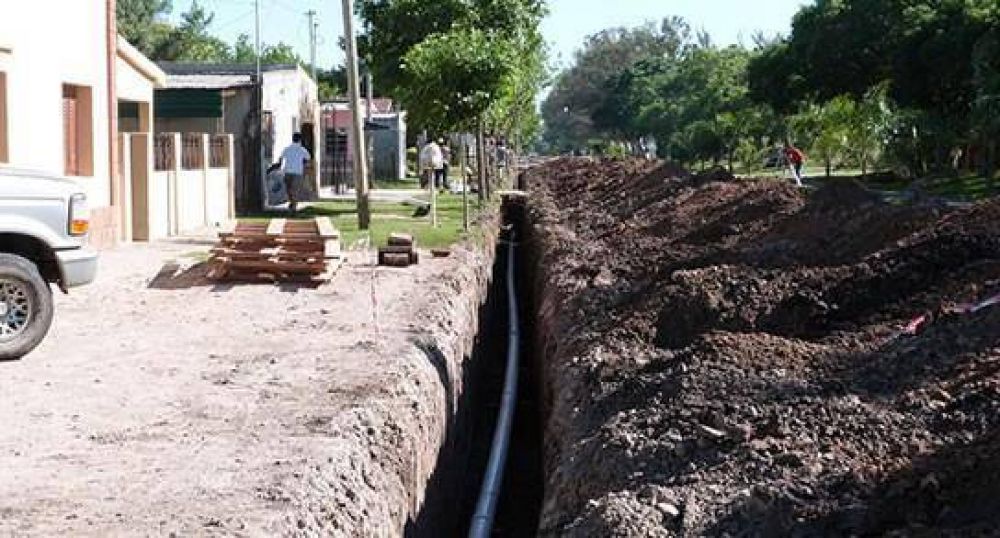 Realizar�n obras de agua potable y cloacas en 7 departamentos