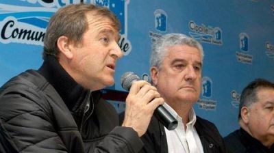 Cipolletti todav�a no define si lleva a la justicia a Baratti
