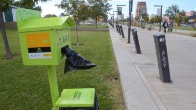 La ciudad le declara la guerra a la caca de perro