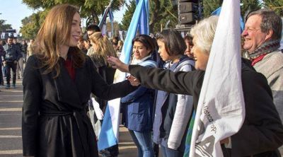 Con total hermetismo, Vidal dej� su casa y fue a una base militar