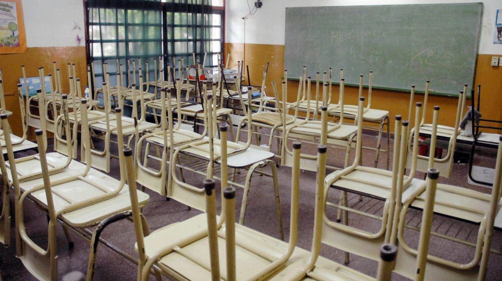 Sindicatos docentes amenazan con un paro en todo el pas