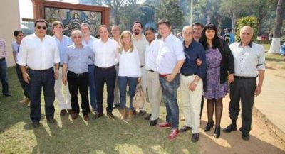 Camau apunt� fuerte contra Colombi