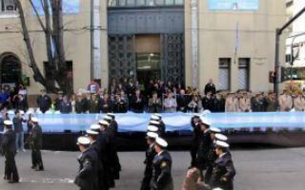 Jorge Macri homenaje� a San Mart�n con un desfile patrio