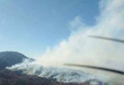 Se expande sin control el fuego en Pampa de la Viuda