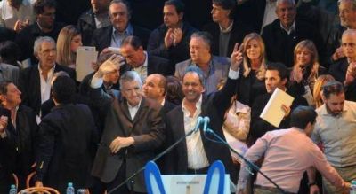 Tras la foto con CFK, Scioli intensifica su actividad y ma�ana se re�ne con Gioja por el PJ