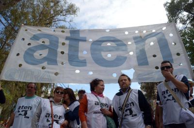 El gobierno no tiene pensado convocar a ATEN